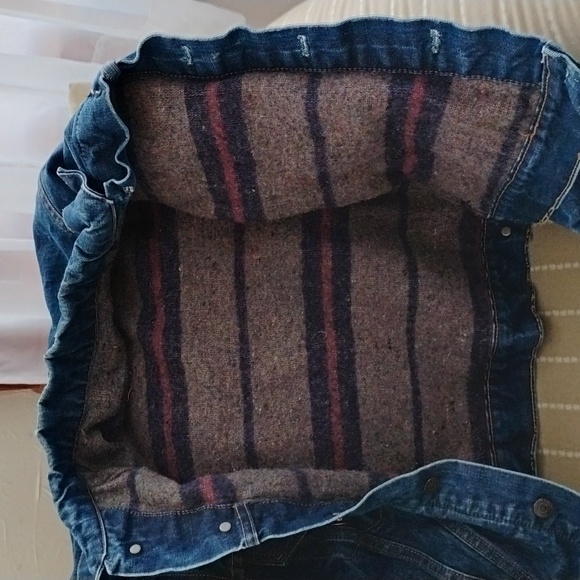 Levi's jacket - Picture 2 of 4